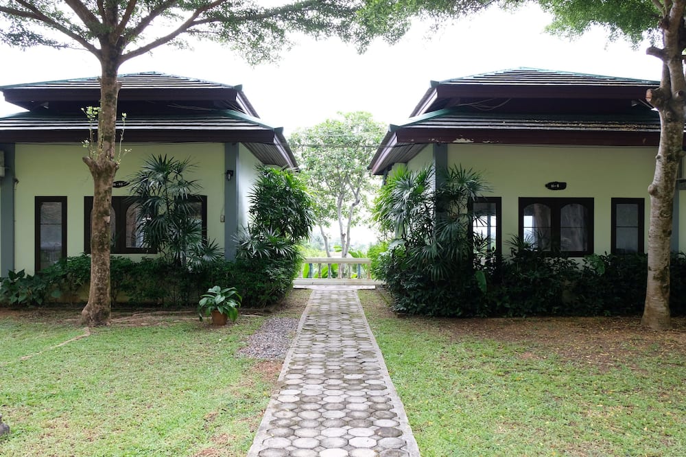 Khaolak Hillside Villa