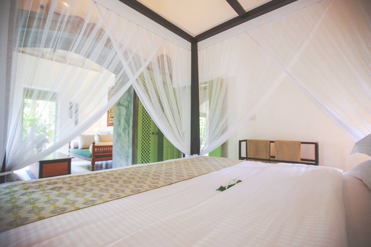 1 quarto, roupas de cama premium, cofres nos quartos, escrivaninha