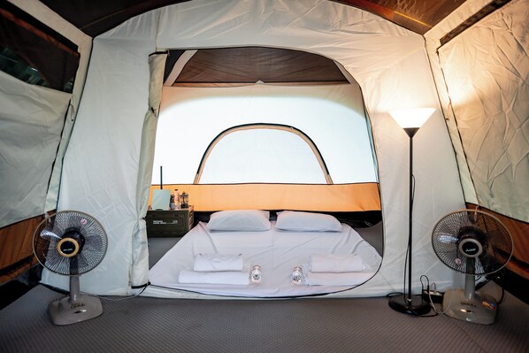 Tent Ing Nam | Free WiFi, bed sheets