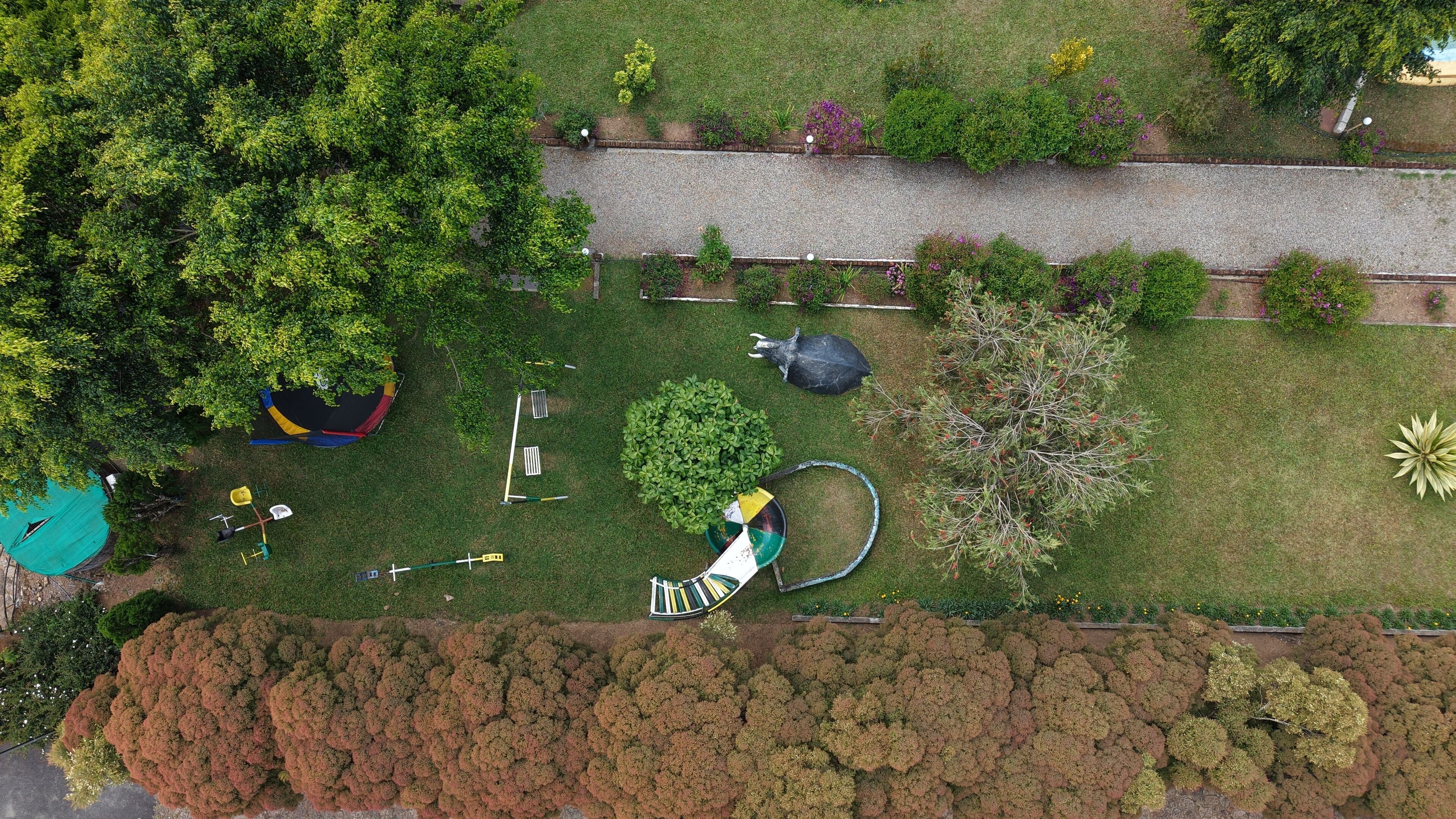 Tempat bermain anak - outdoor
