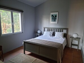 Eenvoudige suite, 1 slaapkamer, terras, gedeeltelijk uitzicht op oceaan (Verde) | 1 slaapkamer, geluiddichte muren, gratis wifi, beddengoed