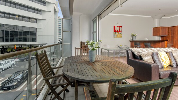 Unclassified image, 1 of 12, button - Perfect Location, Viaduct Harbour CBD (Auckland)