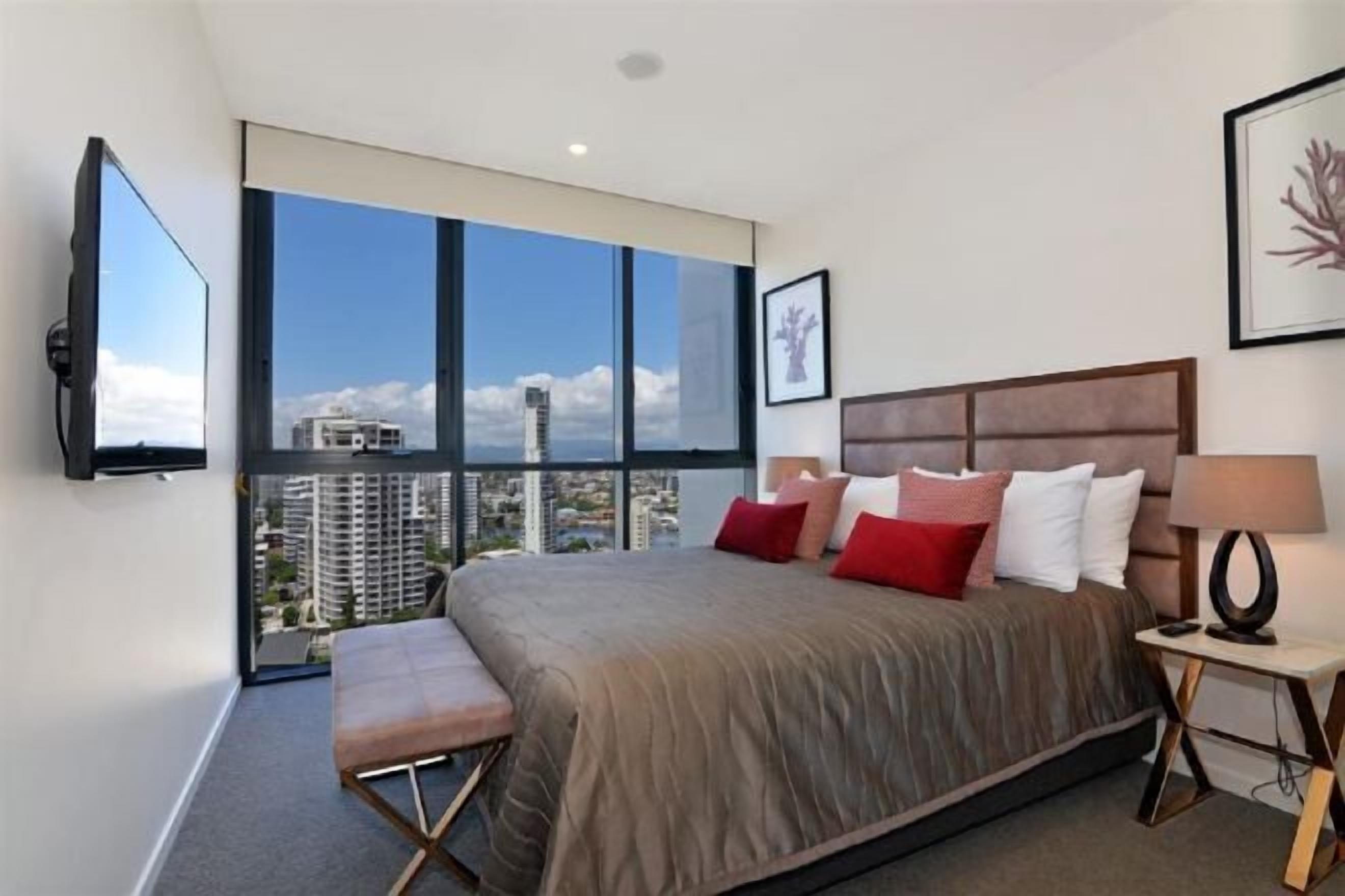 Premium bedding, in-room safe, laptop workspace, soundproofing