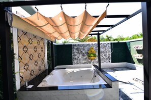 Suite Villa | Tina de hidromasaje