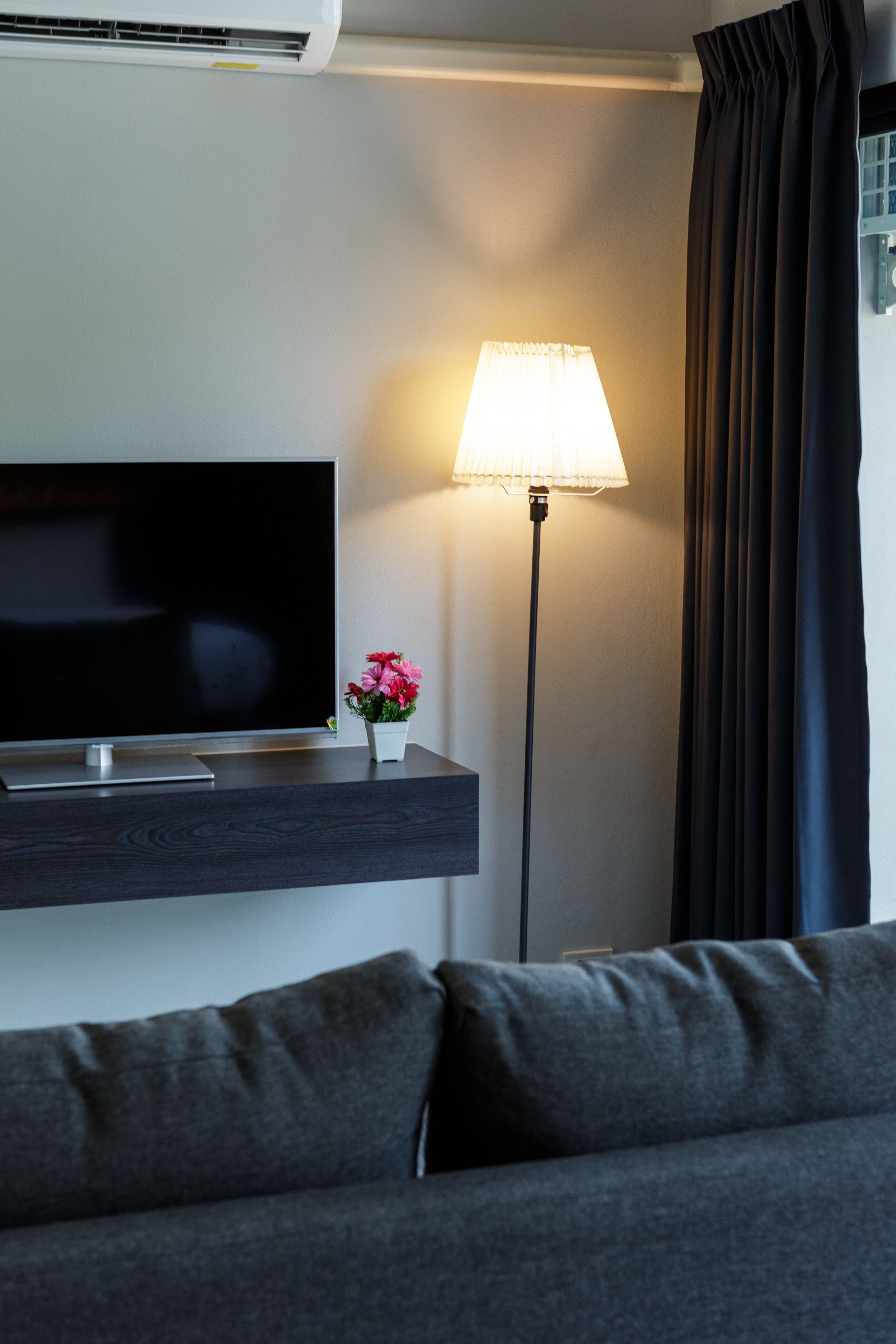 family room | desk, blackout curtains, rollaway beds, free wifi