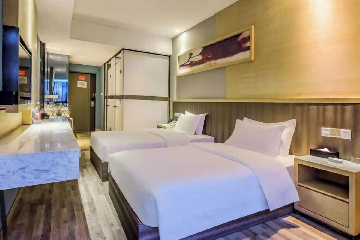 Desk, blackout drapes, iron/ironing board, free WiFi