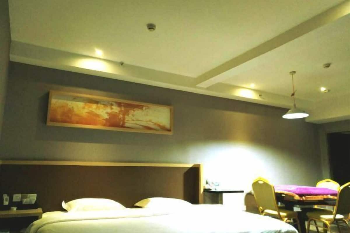 Desk, blackout drapes, iron/ironing board, free WiFi