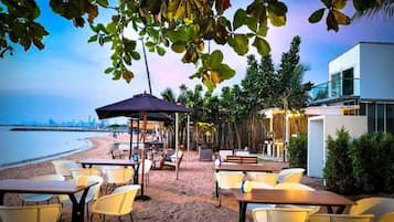 Bar en la playa