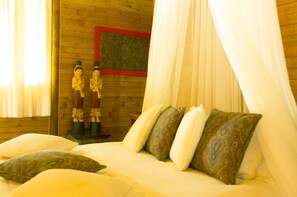 Minibar, desk, free WiFi - La Ardilla de Santa Fe by Bernalo Hotels (Santa Fe de Antioquia)