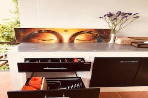 Three Bedrooms House | Room amenity