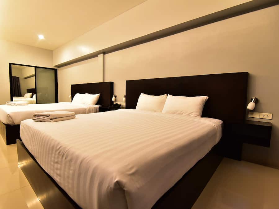 Family Room | Blackout drapes, free WiFi