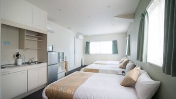 Tripla Deluxe (Mount Yufu,with Private Open-air Bath) | Una scrivania, Wi-Fi gratuito