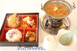 Restaurant - Fujikyu Unjokaku (Narusawa)