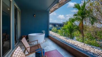 Super Deluxe Room - with Outdoor Bathtub and Large Bathroom Area, Top Floor | Balcony