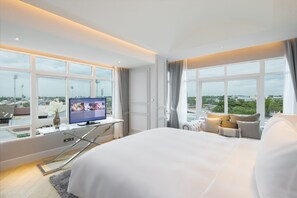 Prestige Suite | Hochwertige Bettwaren, Minibar, Zimmersafe, Schreibtisch