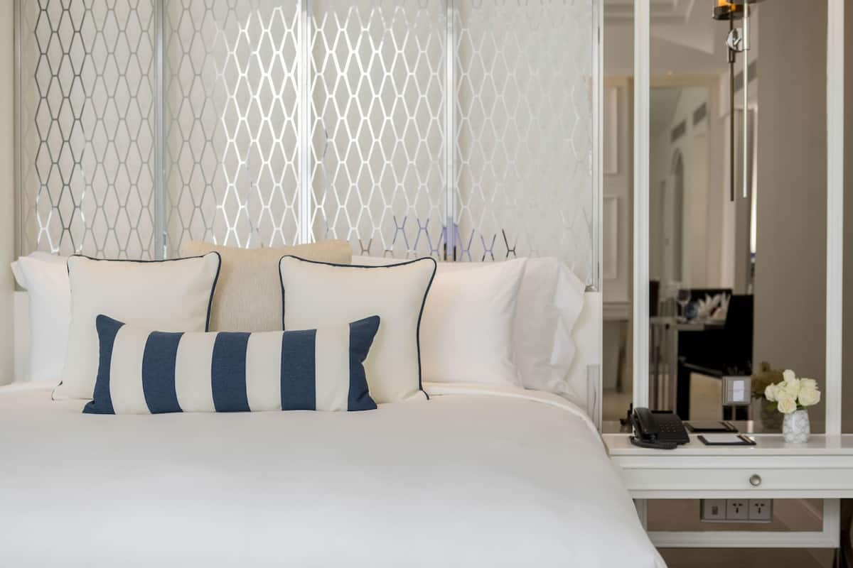 Premium bedding, minibar, in-room safe, desk