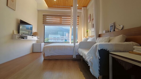 豪华双人房, 1 间卧室, 阳台, 山景 (恕不接待0-7岁孩童入住) | 1 多间卧室、遮光窗帘、隔音、免费 WiFi