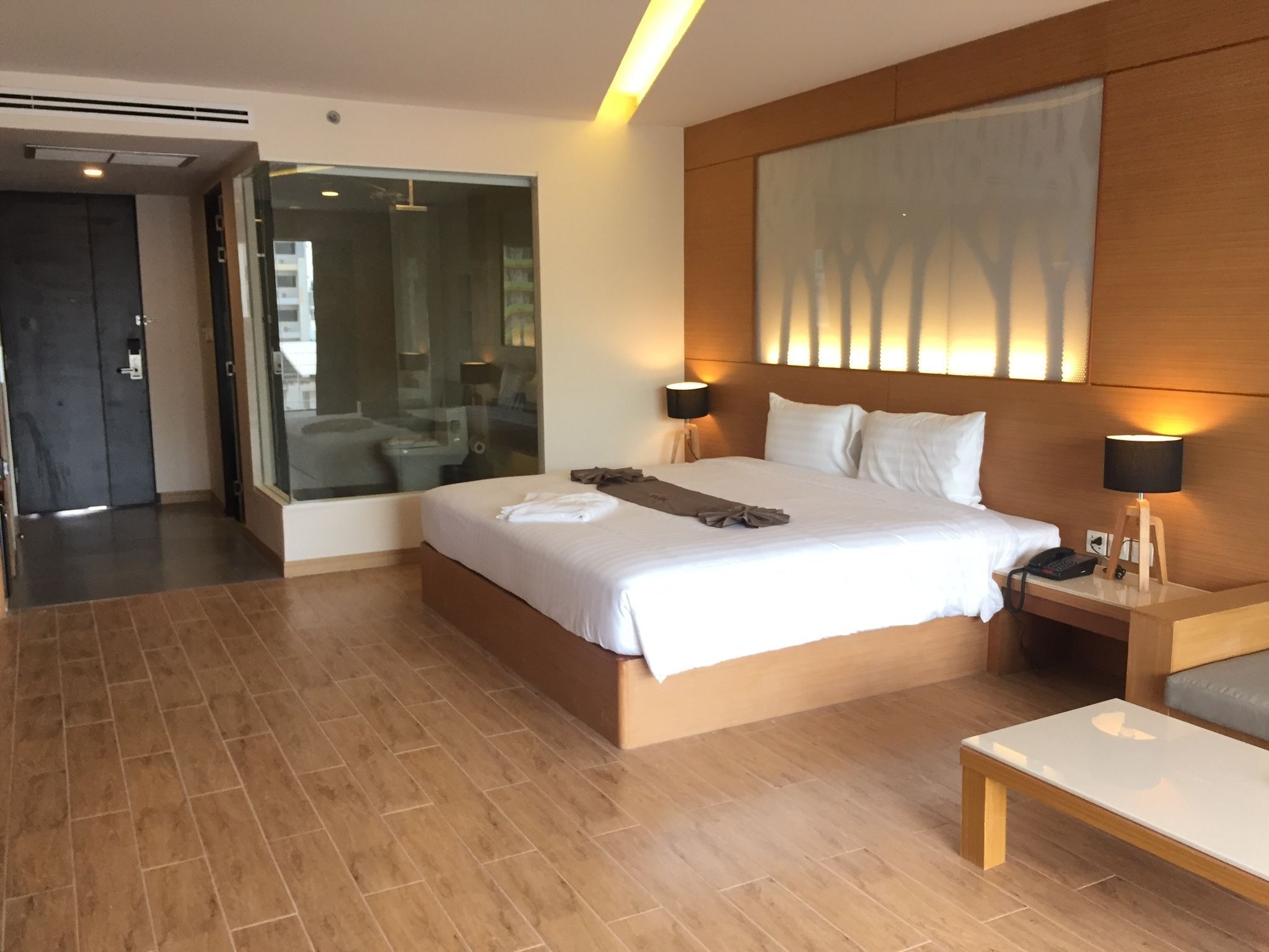 1 bedroom, minibar, in-room safe, rollaway beds