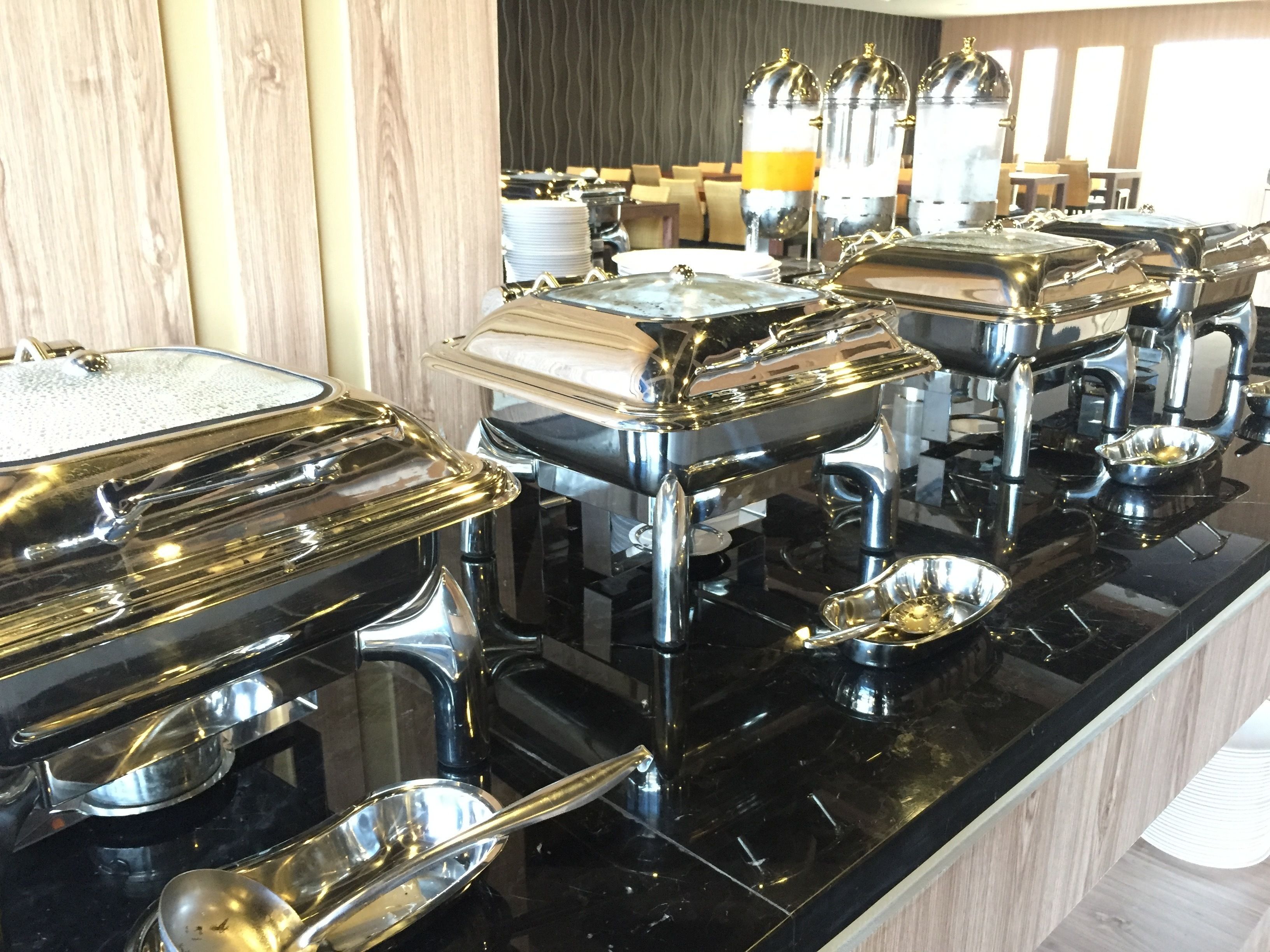 daily local cuisine breakfast (thb 120 per person)