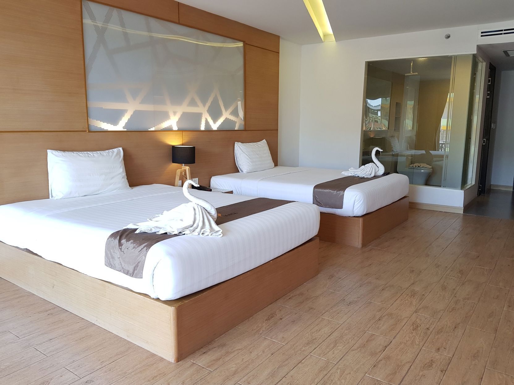 1 bedroom, minibar, in-room safe, rollaway beds