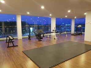 Fitness facility - The Vista Hotel (Sadao)