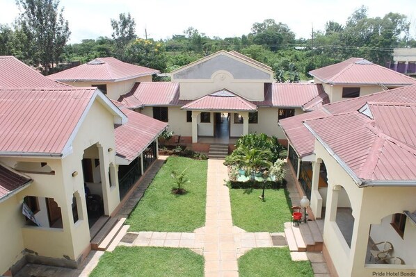 Exterior - Bondo Pride Hotel (Bondo)