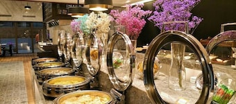 Full Kind Hotel