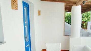 Standard Double Room | Terrace/patio