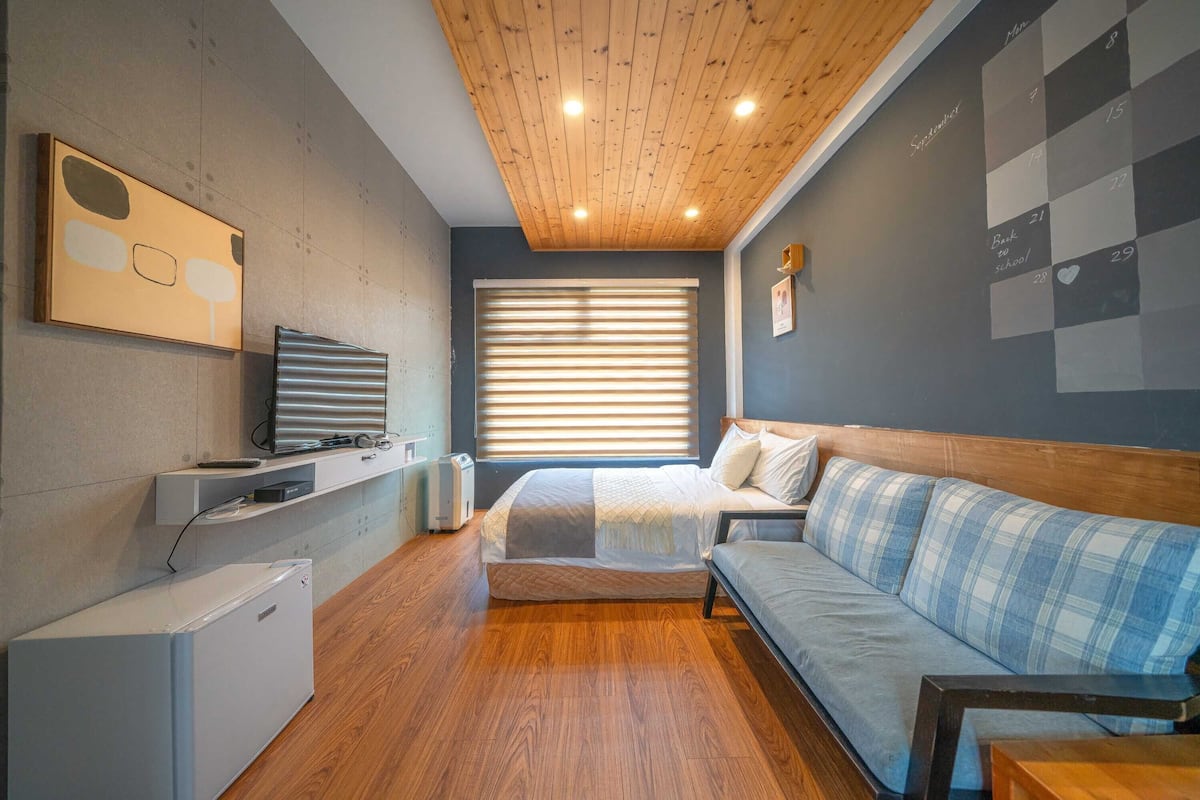 Deluxe tweepersoonskamer, 1 slaapkamer, bad, uitzicht op bergen (Do not allow 0-7yrs child check-in) | Verduisterende gordijnen, geluiddichte muren, gratis wifi, beddengoed