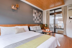 Deluxe Double Room, 1 Bedroom, Bathtub, Mountain View (Do not allow 0-7yrs child check-in) | Blackout curtains, soundproofing, free WiFi, bed sheets - Field Trail B&B (Jiaoxi)