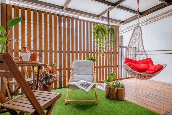 Deluxe Double Room, 1 Bedroom, Bathtub, Mountain View (Do not allow 0-7yrs child check-in) | Terrace/patio - Field Trail B&B (Jiaoxi)