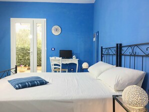 Dubbelrum (Azzurra) | Sängtillbehör av högsta kvalitet och minibar