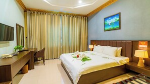 1 habitación, ropa de cama de alta calidad y escritorio 