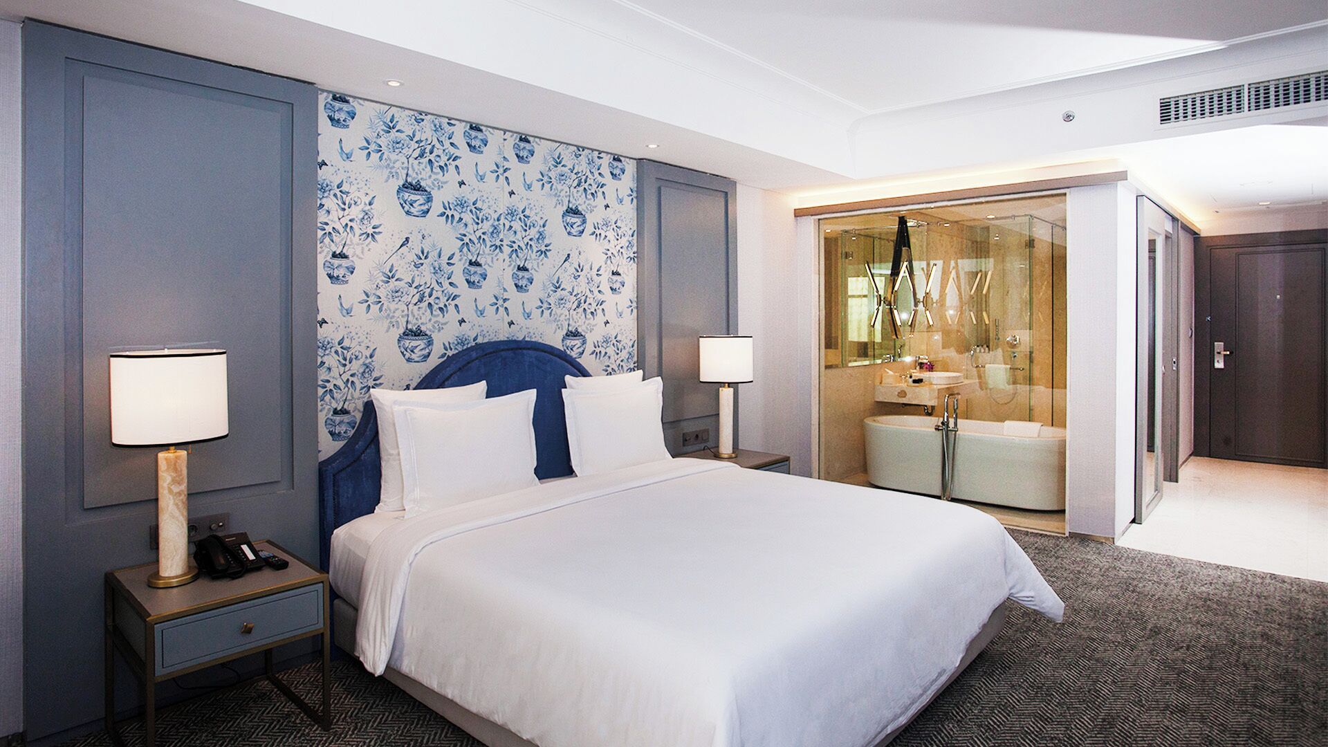 Suite | Egyptian cotton sheets, premium bedding, pillowtop beds, minibar