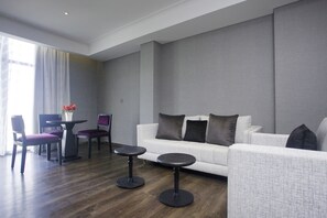 Svit Presidential | Badrum | Gratis toalettartiklar, hårtork, badrock och tofflor