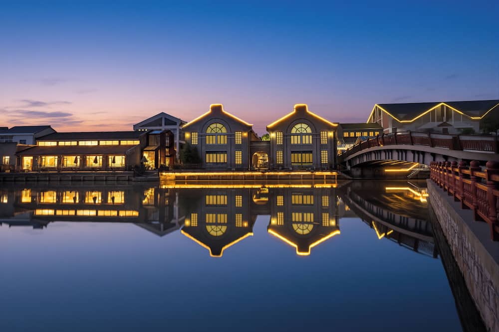 Lin Yin Art Hotel Shanghai PVG Airport Disneyland Free Shuttle