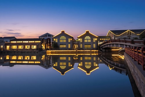 Lin Yin Art Hotel Shanghai PVG Airport Disneyland Free Shuttle