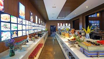 Se ofrece un desayuno bufé (68 CNY por persona)