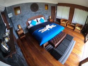 Master Sea View Bungalow Balcony