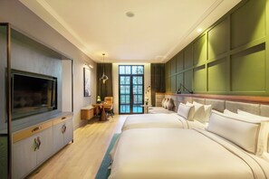 1 bedroom, premium bedding, down comforters, Select Comfort beds - Melia Shanghai Parkside (Shanghai)