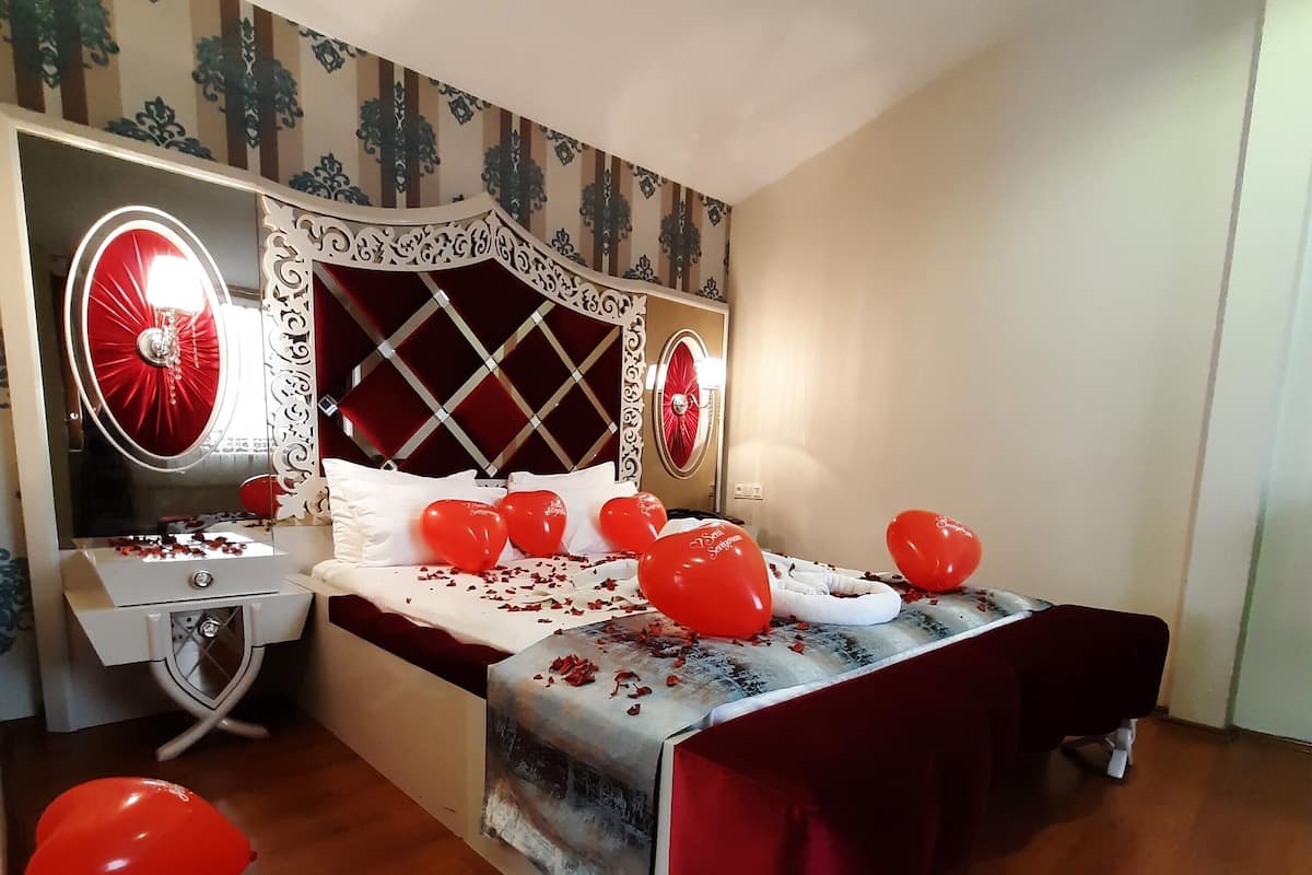 King Suite with Sea View | 1 Schlafzimmer, Minibar, schallisolierte Zimmer, Bügeleisen/Bügelbrett
