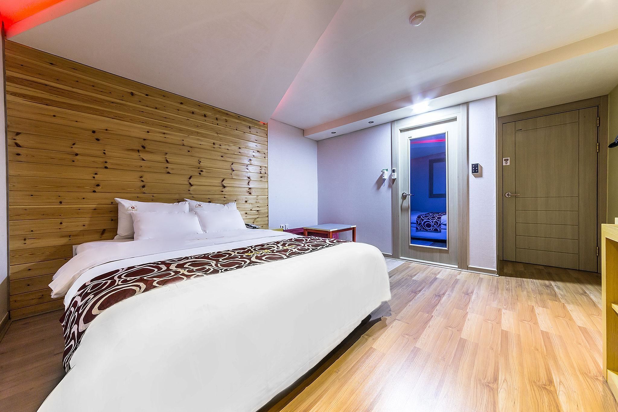 Standard Room | Free WiFi