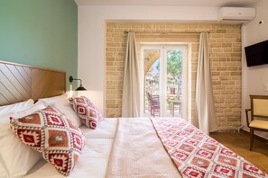 Villa, 2 Bedrooms (Efrosini) | Desk, soundproofing, iron/ironing board, free cots/infant beds - Anesis Family Villas (Faistos)
