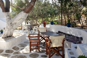 Apartment | Terrace/patio - Meltemi Studios and Apartments (Paros)