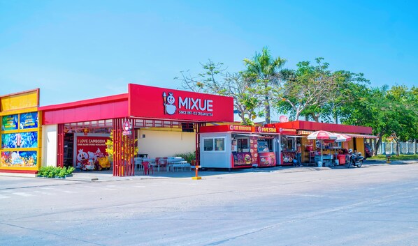 Exterior - Lucky89 Border Casino (Kampong Rou)