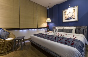 Minibar, coffre-fort, bureau, accès au Wi-Fi (inclus)
