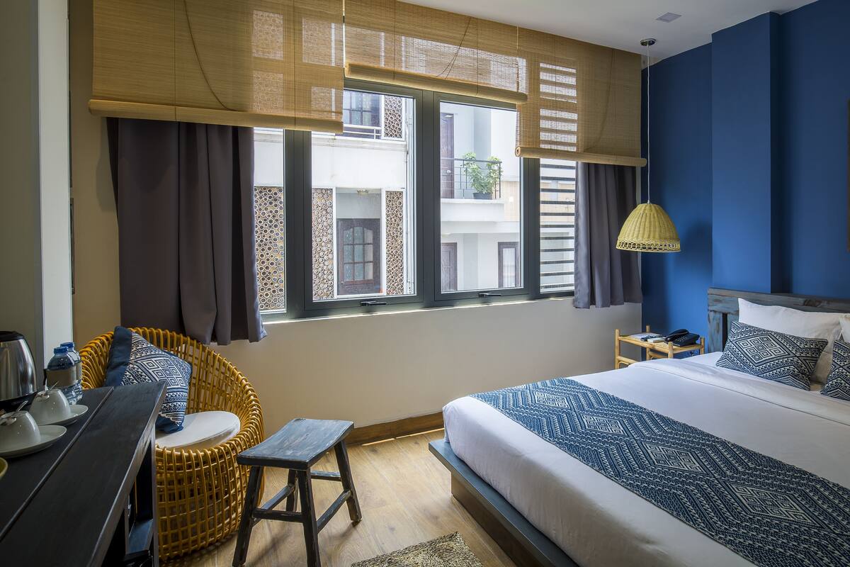 Suite (Urban) | Minibar, caixa forta a l'habitació, escriptori i wifi gratuïta 