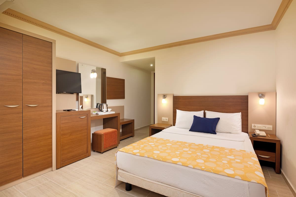 Standard Room Without Balcony | 1 bedroom, free minibar, in-room safe, free WiFi