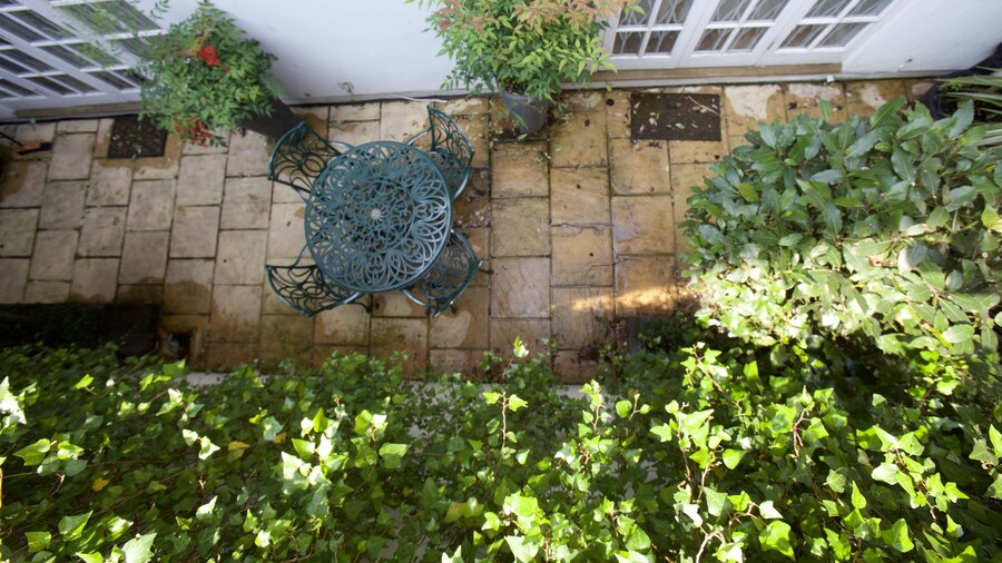 A Place Like Home - Two Bedroom Flat near Gloucester Road