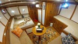 3 bedrooms, premium bedding, minibar, in-room safe - LaUnua (Labuan Bajo)